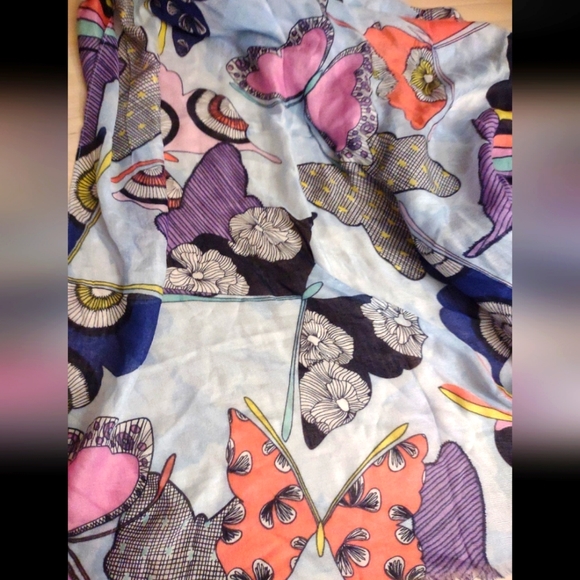 Vera Bradley Butterfly Quilt Print Pattern Soft Fabric Scarf Blue Artistic - Picture 5 of 6
